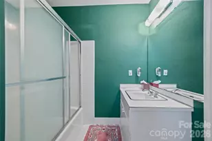 530 E Rutledge Ave, Gaffney, SC 29340 - Photo 37