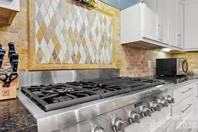 530 E Rutledge Avenue, Gaffney, SC 29340 - Photo 17