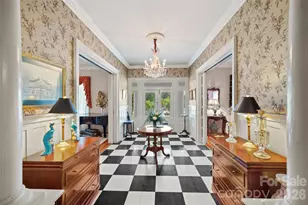 530 E Rutledge Ave, Gaffney, SC 29340 - Photo 7