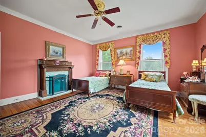 530 E Rutledge Avenue, Gaffney, SC 29340 - Photo 29