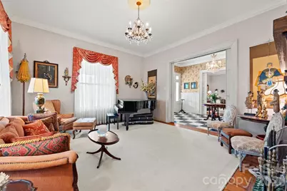 530 E Rutledge Avenue, Gaffney, SC 29340 - Photo 9