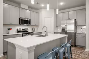 4471 Potters Wheel Dr, Fort Mill, SC 29715 - Photo 9