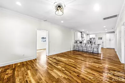 807 N Whitted Street, Hendersonville, NC 28791 - Photo 11