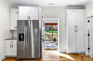 807 N Whitted St, Hendersonville, NC 28791 - Photo 33