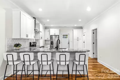 807 N Whitted Street, Hendersonville, NC 28791 - Photo 11