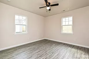 7826 Burch Shire Rd, Charlotte, NC 28269 - Photo 15