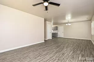 7826 Burch Shire Rd, Charlotte, NC 28269 - Photo 5