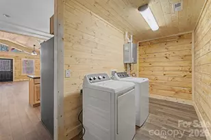 677 Ridgetop Cir, Whittier, NC 28789 - Photo 29