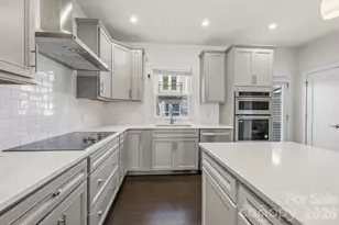 3822 Sky Haven Dr, Charlotte, NC 28209 - Photo 11