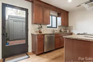 3760 Winding Creek Ln, Charlotte, NC 28226 - Photo 5