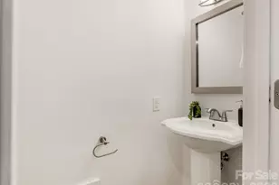 3760 Winding Creek Ln, Charlotte, NC 28226 - Photo 13