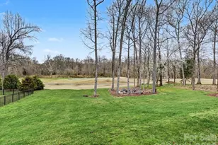 18801 River Falls Dr, Davidson, NC 28036 - Photo 39