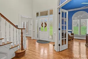 18801 River Falls Dr, Davidson, NC 28036 - Photo 5