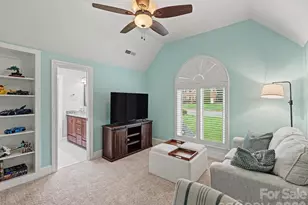 18801 River Falls Dr, Davidson, NC 28036 - Photo 29