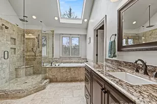 18801 River Falls Dr, Davidson, NC 28036 - Photo 25