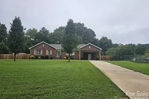 11001 S Hampton Dr, Mint Hill, NC 28227 - Photo 1