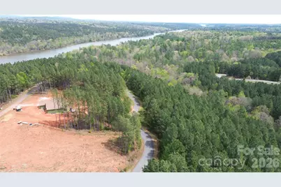 101, 107 Table Rock Trace NW, Morganton, NC 28655 - Photo 9