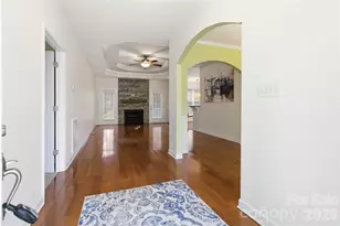 214 Hedgecrest Ln, York, SC 29745 - Photo 3