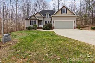 214 Hedgecrest Ln, York, SC 29745 - Photo 1