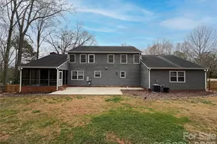 3029 Southampton Cir, Gastonia, NC 28056 - Photo 5