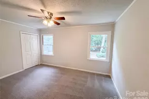 3029 Southampton Cir, Gastonia, NC 28056 - Photo 9