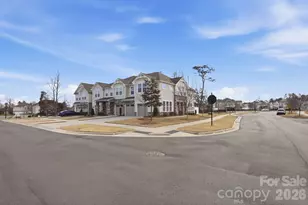 11110 Chalkbark Ln, Charlotte, NC 28262 - Photo 5