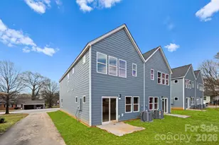 345 N Hoskins Rd, Charlotte, NC 28216 - Photo 13