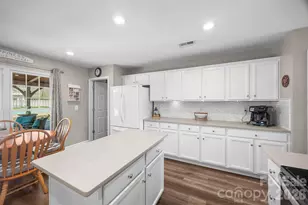 2016 Makin Dr, Indian Trail, NC 28079 - Photo 11