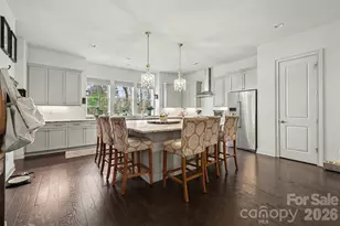 3030 Fairview Villa Ct, Charlotte, NC 28209 - Photo 13