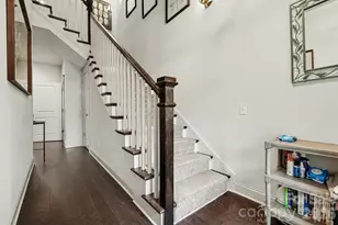 3030 Fairview Villa Ct, Charlotte, NC 28209 - Photo 5
