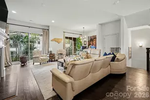 3030 Fairview Villa Ct, Charlotte, NC 28209 - Photo 9