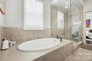 3030 Fairview Villa Ct, Charlotte, NC 28209 - Photo 23