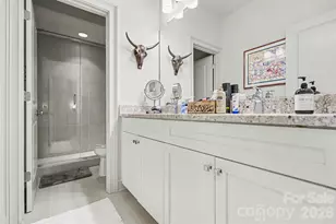 3030 Fairview Villa Ct, Charlotte, NC 28209 - Photo 25