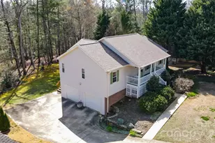 1499 Brentwood Pl, Morganton, NC 28655 - Photo 3