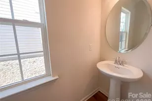 16027 Harbor Hill Dr, Charlotte, NC 28273 - Photo 9