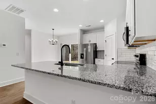 123 Indian Wls Ct, Harmony, NC 28634 - Photo 7