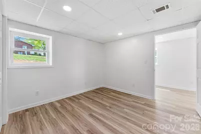 503 N 8th Street, Bessemer City, NC 28016 - Photo 31