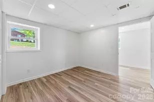 503 N 8th St, Bessemer City, NC 28016 - Photo 31