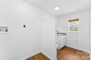 503 N 8th St, Bessemer City, NC 28016 - Photo 15