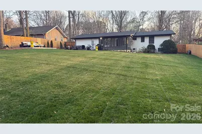 5841 Donegal Drive, Charlotte, NC 28212 - Photo 3