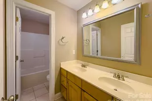 140 Hunters Hill Dr, Statesville, NC 28677 - Photo 37