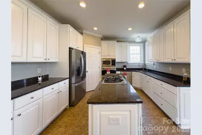 140 Hunters Hill Drive, Statesville, NC 28677 - Photo 11