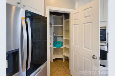 140 Hunters Hill Drive, Statesville, NC 28677 - Photo 13