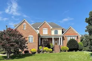 140 Hunters Hill Dr, Statesville, NC 28677 - Photo 1