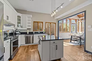 13634 Pine Harbor Rd, Charlotte, NC 28278 - Photo 15