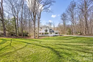 1010 River Oaks Ln, Charlotte, NC 28226 - Photo 3
