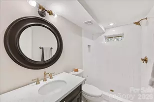 1010 River Oaks Ln, Charlotte, NC 28226 - Photo 41