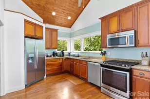 60 Whispering Stream Trail, Hendersonville, NC 28739 - Photo 5