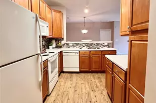 11264 Hyde Pointe Ct, Charlotte, NC 28262 - Photo 5