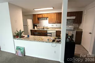 1645 Arlyn Cir, Charlotte, NC 28213 - Photo 15